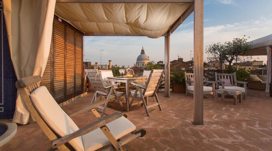 WELL LIVING TRA TERRAZZE E GIARDINI Space Hotels WELL LIVING TRA TERRAZZE E GIARDINI Space Hotels