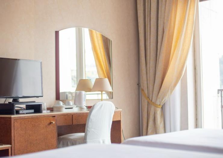 Deluxe Twin room Hotel Excelsior San Marco**** BERGAMO Deluxe Twin room Hotel Excelsior San Marco**** BERGAMO