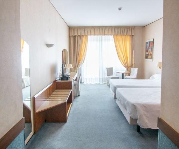 Deluxe Twin room Hotel Excelsior San Marco**** BERGAMO Deluxe Twin room Hotel Excelsior San Marco**** BERGAMO