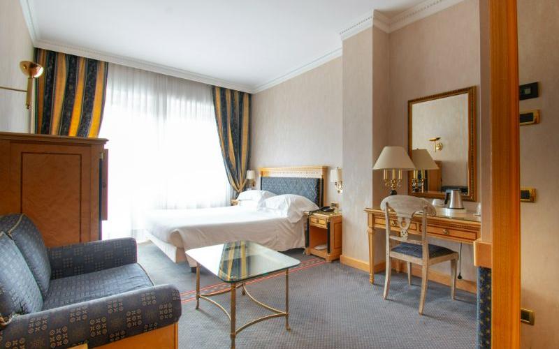 Camera deluxe matrimoniale Hotel Excelsior San Marco**** BERGAMO Camera deluxe matrimoniale Hotel Excelsior San Marco**** BERGAMO