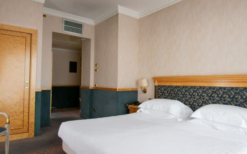 Camera deluxe matrimoniale Hotel Excelsior San Marco**** BERGAMO Camera deluxe matrimoniale Hotel Excelsior San Marco**** BERGAMO