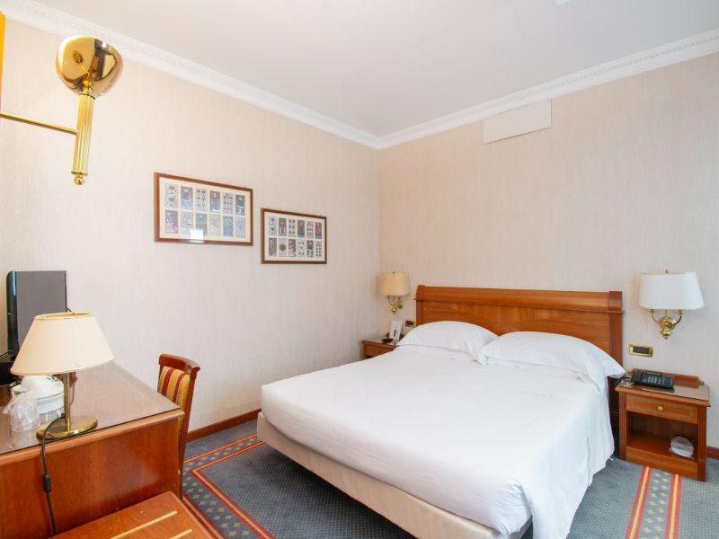 Camera standard matrimoniale Hotel Excelsior San Marco**** a BERGAMO