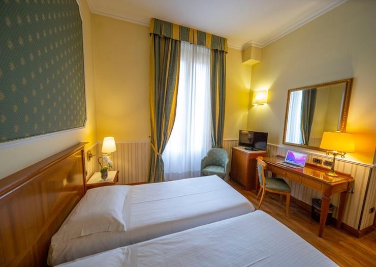 Camera classic a due letti Andreola Central Hotel**** MILANO Camera classic a due letti Andreola Central Hotel**** MILANO