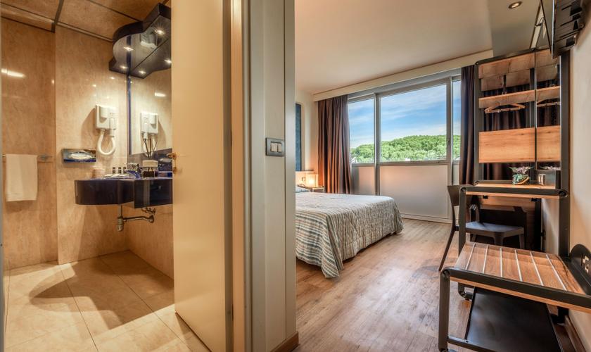 Camera standard matrimoniale Hotel Galilei**** PISA Camera standard matrimoniale Hotel Galilei**** PISA