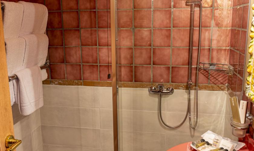 Classic room with french bed Hotel Boccaccio**** PISA-CALCINAIA Classic room with french bed Hotel Boccaccio**** PISA-CALCINAIA