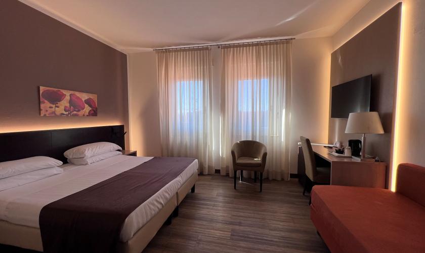 Triple room Hotel Carlton*** FERRARA Triple room Hotel Carlton*** FERRARA
