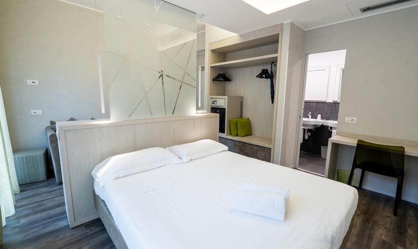 Camera Platinum tripla Hotel Des Etrangers*** MILANO Camera Platinum tripla Hotel Des Etrangers*** MILANO