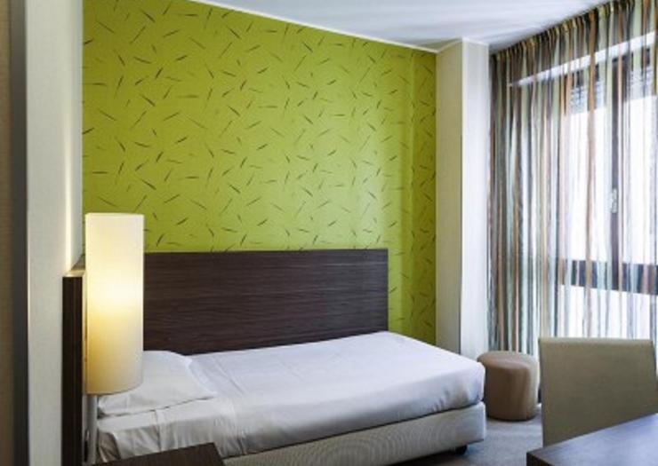 Platinum single room Hotel Des Etrangers*** MILAN Platinum single room Hotel Des Etrangers*** MILAN