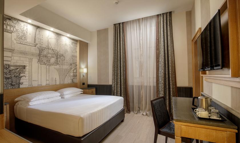 Camera Matrimoniale Standard Dependance Hotel Royal Court**** ROMA Camera Matrimoniale Standard Dependance Hotel Royal Court**** ROMA