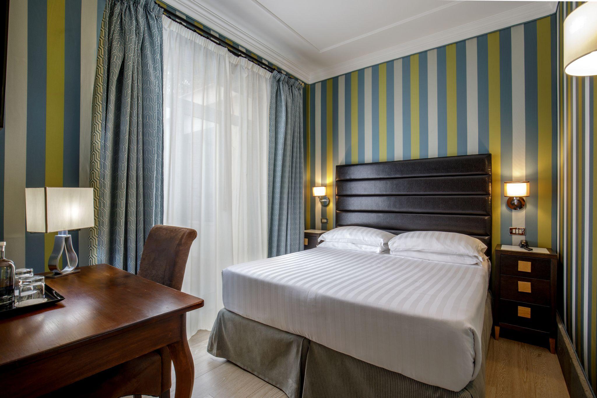 Camera superior matrimoniale Hotel Royal Court**** a ROMA