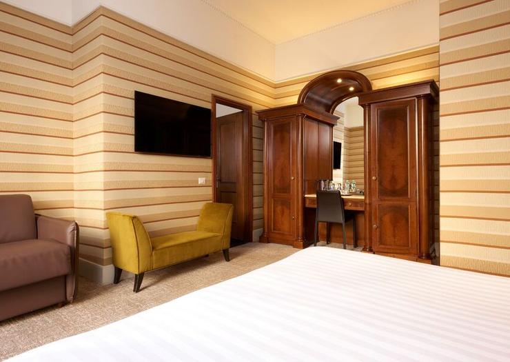 Camera classic tripla Hotel Mascagni**** ROMA Camera classic tripla Hotel Mascagni**** ROMA