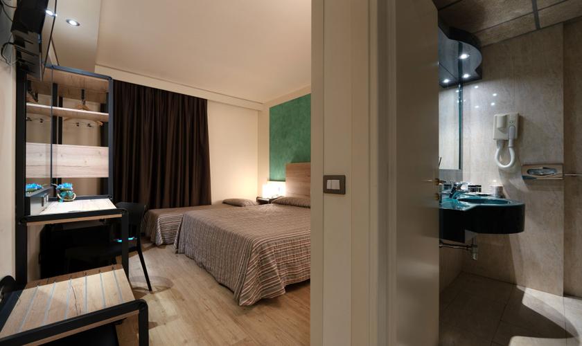 Camera standard tripla Hotel Galilei**** PISA Camera standard tripla Hotel Galilei**** PISA