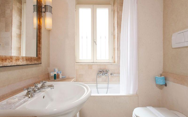 Classic double for single use Hotel Stendhal**** ROME Classic double for single use Hotel Stendhal**** ROME