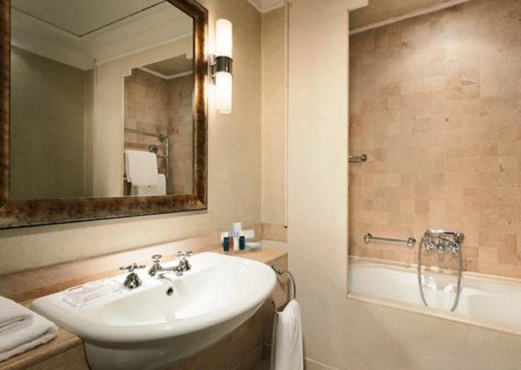 Superior double for single use Hotel Stendhal**** ROME Superior double for single use Hotel Stendhal**** ROME