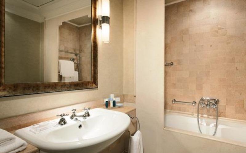 Camera superior matrimoniale o due letti Hotel Stendhal**** ROMA Camera superior matrimoniale o due letti Hotel Stendhal**** ROMA