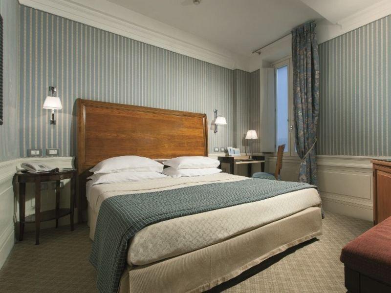 Classic double or twin room Hotel Stendhal**** in ROME