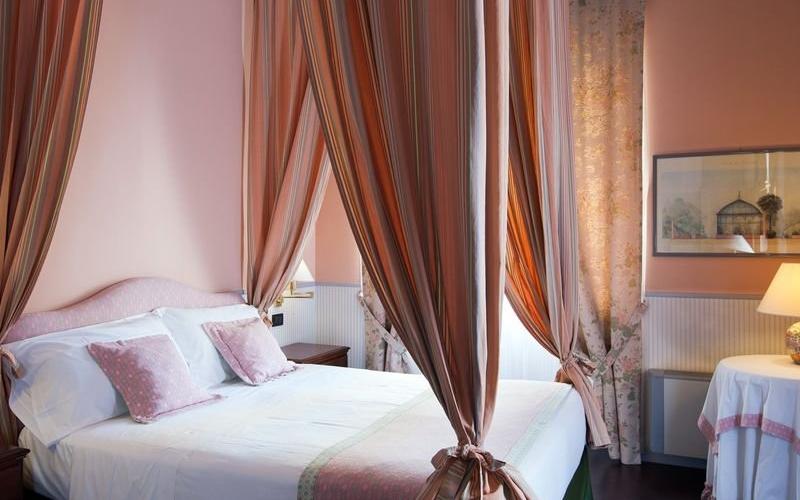 Deluxe double room Hotel Victoria**** TURIN Deluxe double room Hotel Victoria**** TURIN