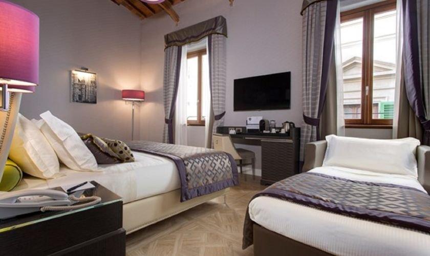 Camera deluxe tripla Hotel Spadai**** FIRENZE Camera deluxe tripla Hotel Spadai**** FIRENZE