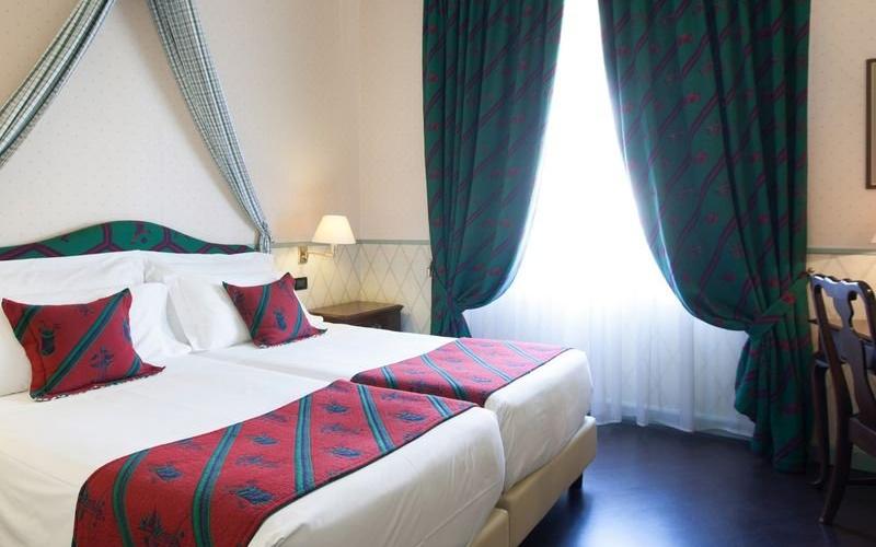 Camera deluxe a due letti Hotel Victoria**** TORINO Camera deluxe a due letti Hotel Victoria**** TORINO