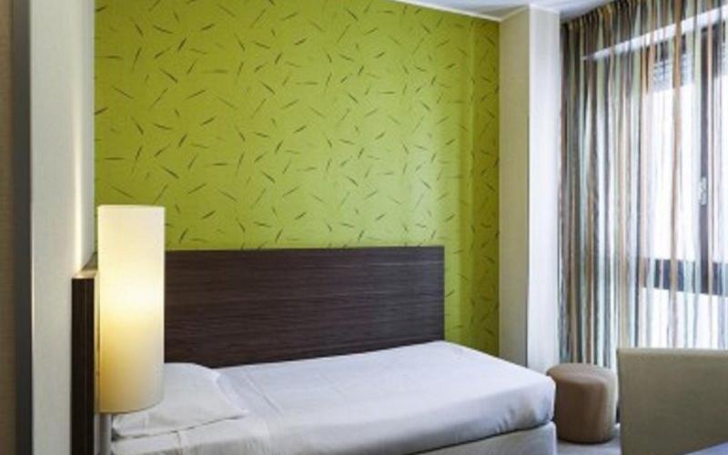 Camera Premium singola Hotel Des Etrangers*** MILANO Camera Premium singola Hotel Des Etrangers*** MILANO