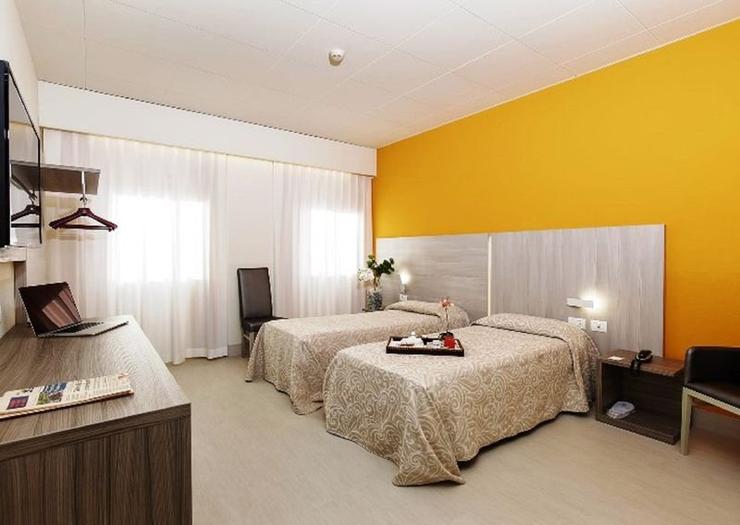 Small room with double or twin beds Alfa Fiera Hotel**** VICENZA Small room with double or twin beds Alfa Fiera Hotel**** VICENZA