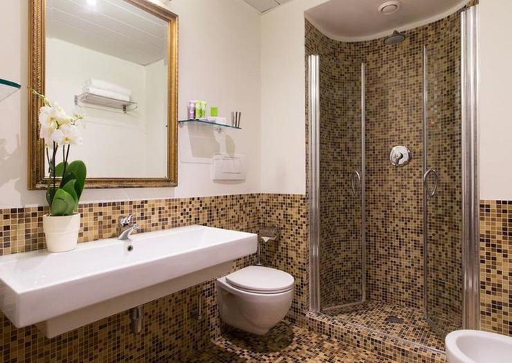 Superior quadruple room Hotel Ariston**** ROME Superior quadruple room Hotel Ariston**** ROME