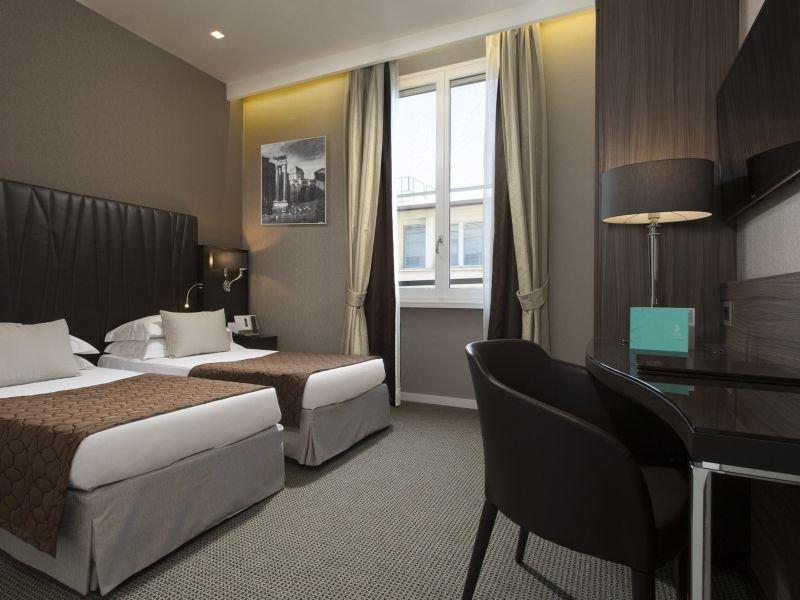 Camera comfort a due letti Hotel Artemide**** a ROMA