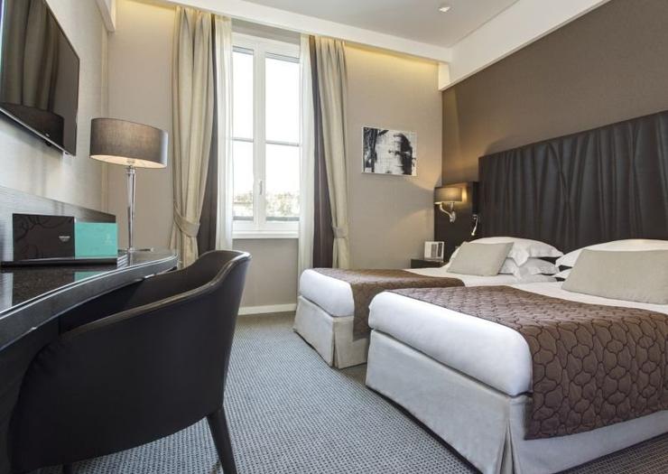 Comfort twin room Hotel Artemide**** ROME Comfort twin room Hotel Artemide**** ROME