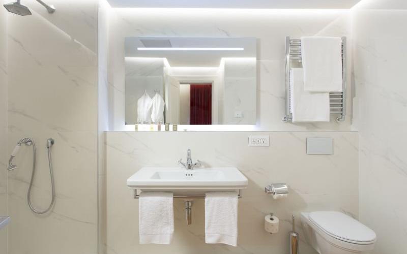 Camera superior matrimoniale Hotel Degli Artisti**** ROMA Camera superior matrimoniale Hotel Degli Artisti**** ROMA