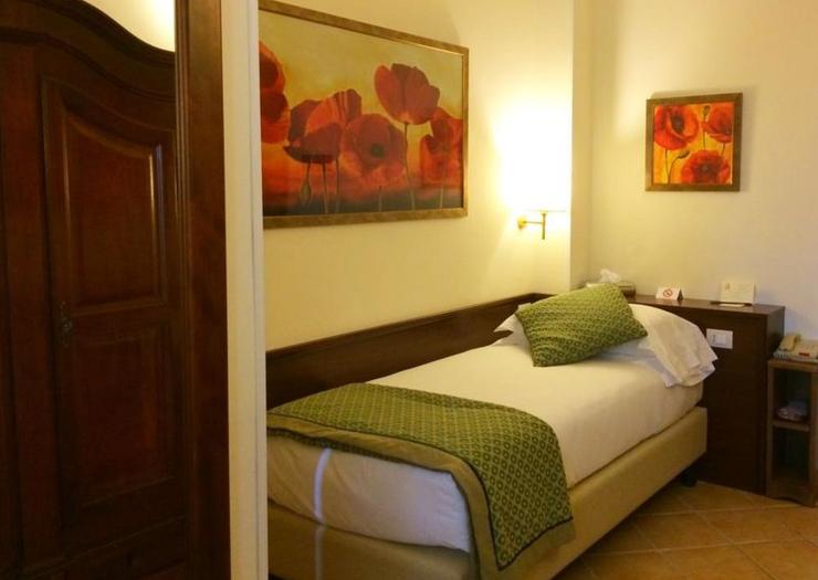 Camera singola Hotel Athena**** SIENA Camera singola Hotel Athena**** SIENA