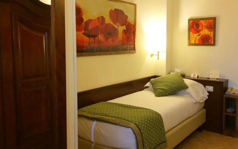 Camera singola Hotel Athena**** SIENA Camera singola Hotel Athena**** SIENA