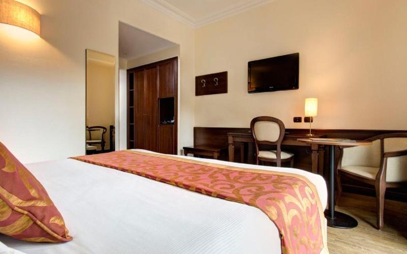 Camera classic doppia Hotel Athena**** SIENA Camera classic doppia Hotel Athena**** SIENA