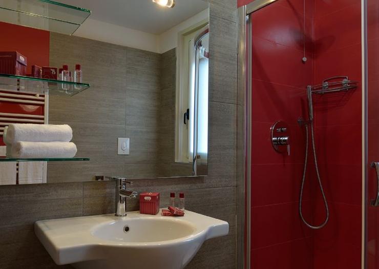 Twin room Hotel Carlton*** FERRARA Twin room Hotel Carlton*** FERRARA