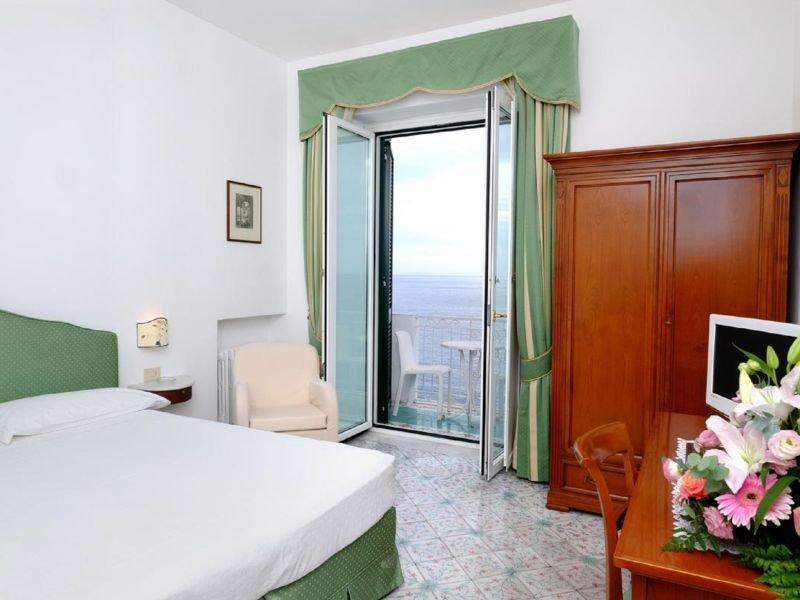 Camera matrimoniale Hotel Luna Convento**** a AMALFI