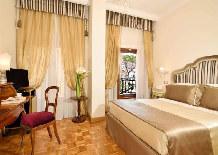 Superior double room with view Hotel Forum**** ROME Superior double room with view Hotel Forum**** ROME