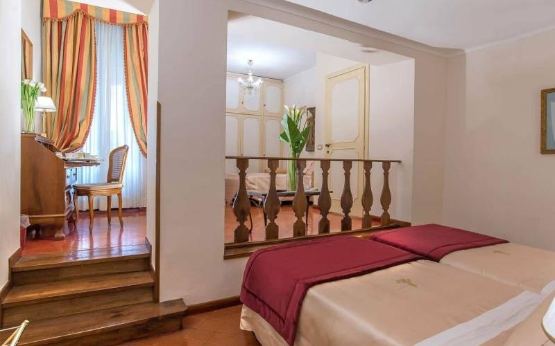 Triple room Hotel Forum**** ROME Triple room Hotel Forum**** ROME