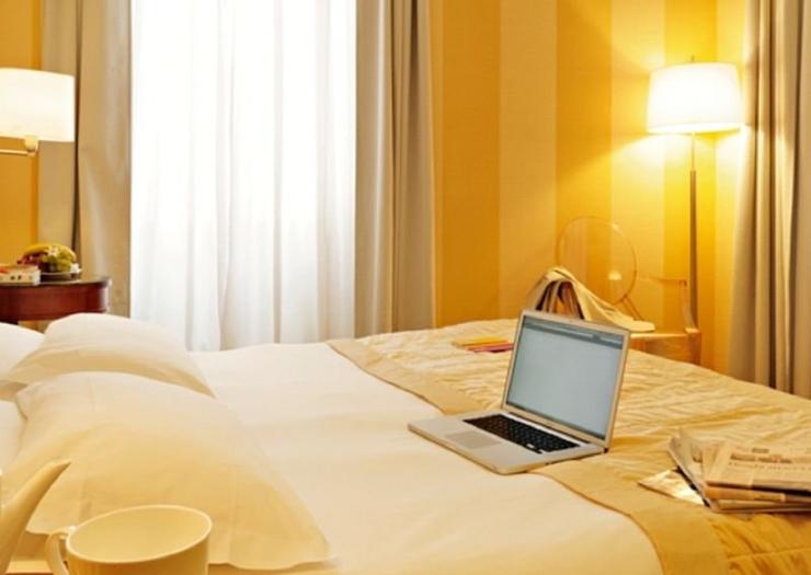 Camera balcony matrimoniale Hotel Gran Duca di York*** MILANO Camera balcony matrimoniale Hotel Gran Duca di York*** MILANO