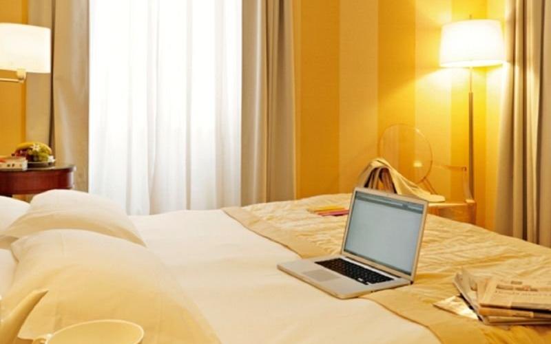 Camera balcony matrimoniale Hotel Gran Duca di York*** MILANO Camera balcony matrimoniale Hotel Gran Duca di York*** MILANO