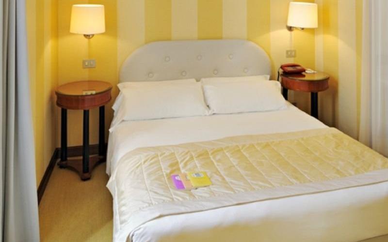 Classic double room Hotel Gran Duca di York*** MILAN Classic double room Hotel Gran Duca di York*** MILAN