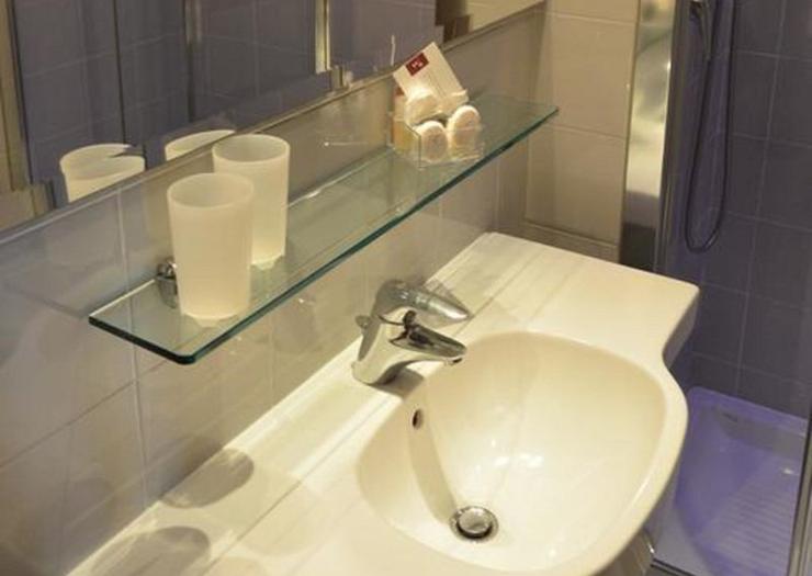 Camera classic matrimoniale Hotel Gran Duca di York*** MILANO Camera classic matrimoniale Hotel Gran Duca di York*** MILANO