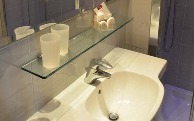 Classic double room Hotel Gran Duca di York*** MILAN Classic double room Hotel Gran Duca di York*** MILAN