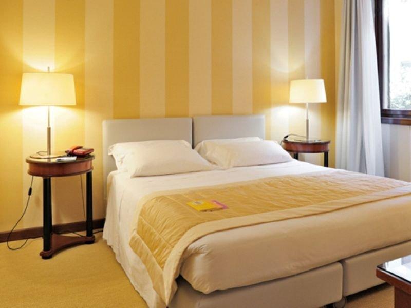 Camera superior matrimoniale Hotel Gran Duca di York*** a MILANO
