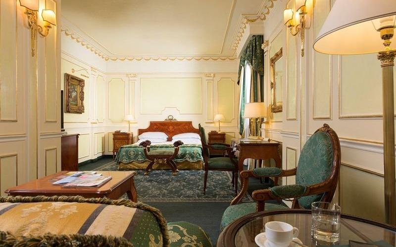 Junior Suite Grand Hotel Vanvitelli**** CASERTA Junior Suite Grand Hotel Vanvitelli**** CASERTA