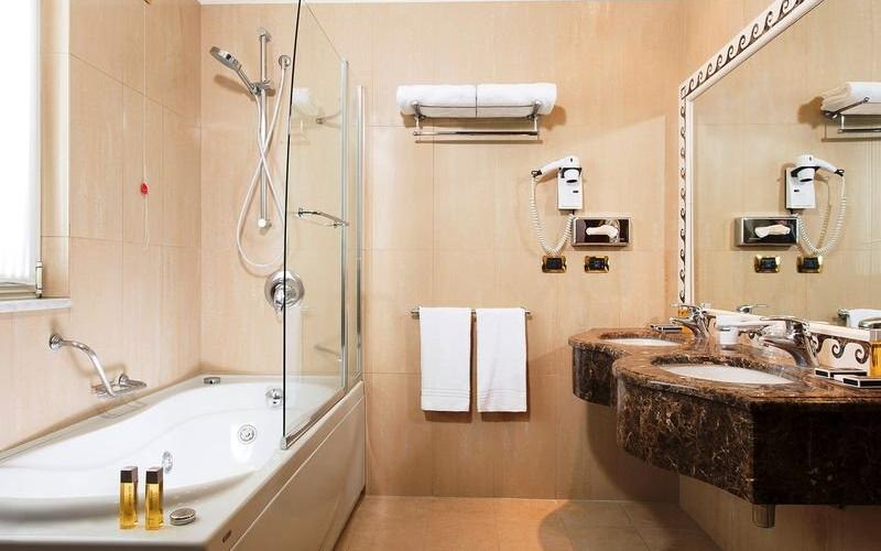 Junior Suite Grand Hotel Vanvitelli**** CASERTA Junior Suite Grand Hotel Vanvitelli**** CASERTA