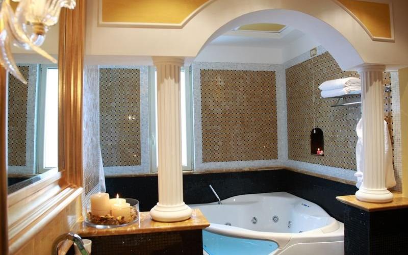 Suite Grand Hotel Vanvitelli**** CASERTA Suite Grand Hotel Vanvitelli**** CASERTA