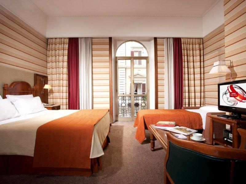 Superior triple room Hotel Mascagni**** in ROME