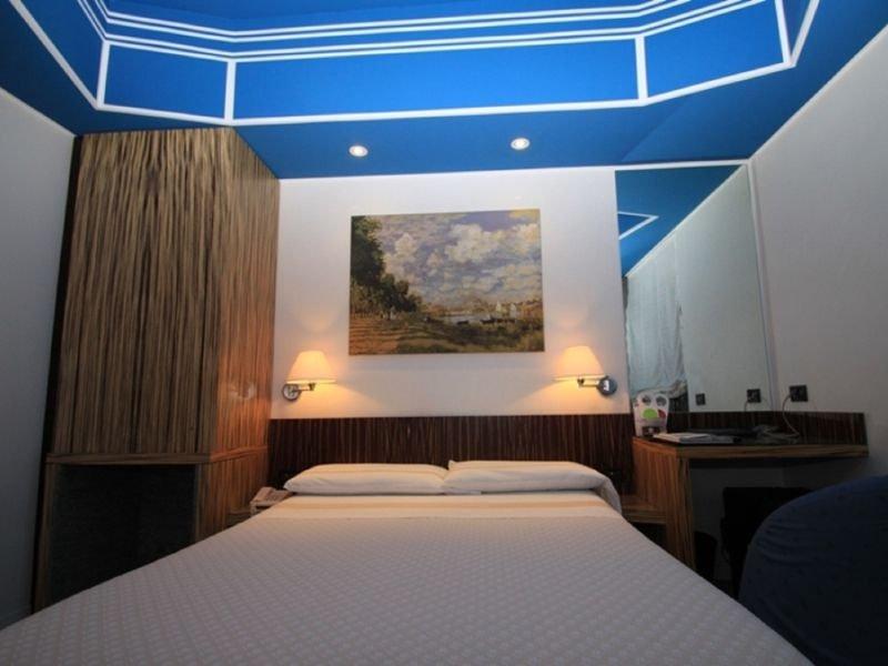 Classic  single room Hotel Metropole & Suisse Au Lac**** in COMO