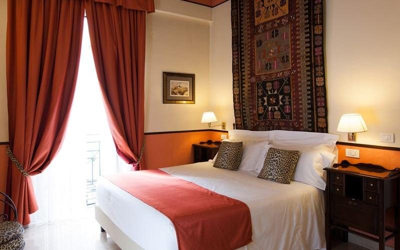 Camera superior matrimoniale Hotel Victoria**** TORINO Camera superior matrimoniale Hotel Victoria**** TORINO