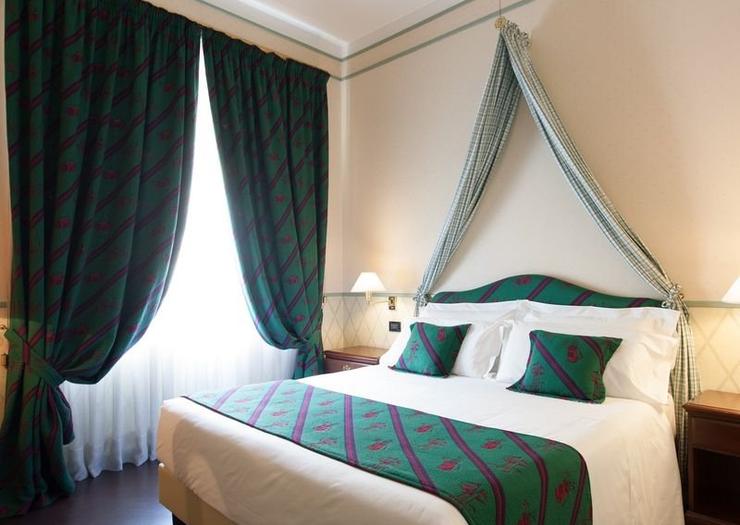 Superior double room Hotel Victoria**** TURIN Superior double room Hotel Victoria**** TURIN