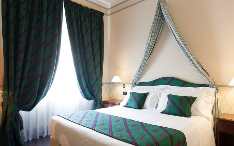 Camera superior matrimoniale Hotel Victoria**** TORINO Camera superior matrimoniale Hotel Victoria**** TORINO